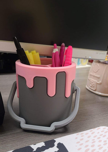 Drippy Paint Bucket Organizer!